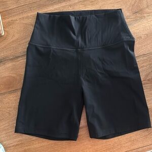 Crz Yoga shorts size small
